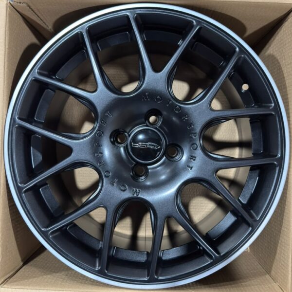 17 4X100 MORGAN BLACK ACET. DIAM.