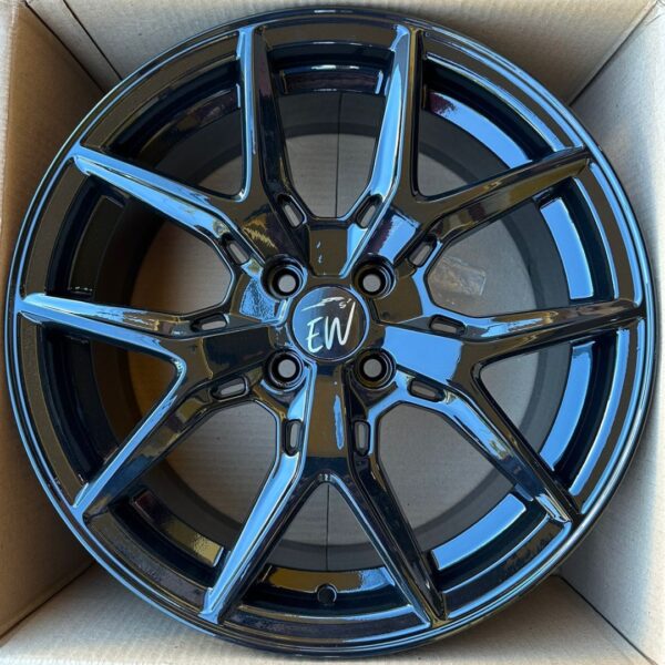 17 4X100 SAMPSON Black ET38