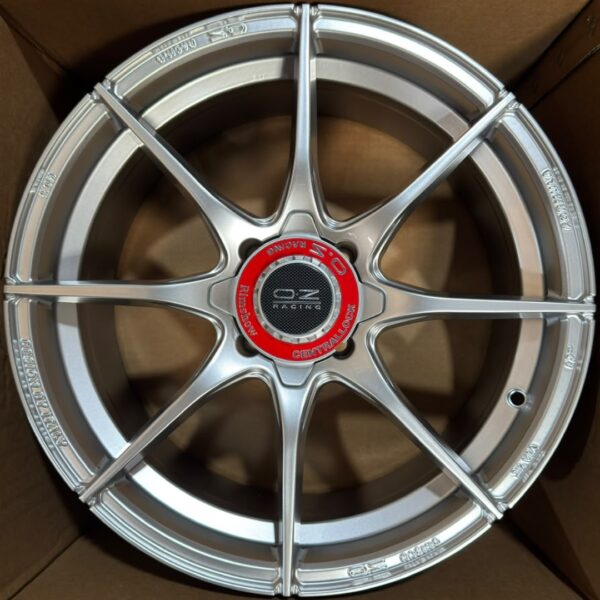 17 4X100/108 RS2 HYPER SILVER ET35 CB73,1 T.7,5