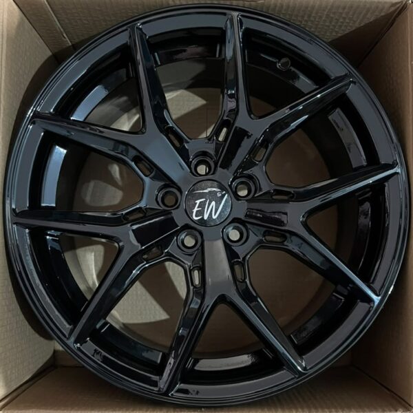 18 5X113 SAMPSON Black (T.8) ET40