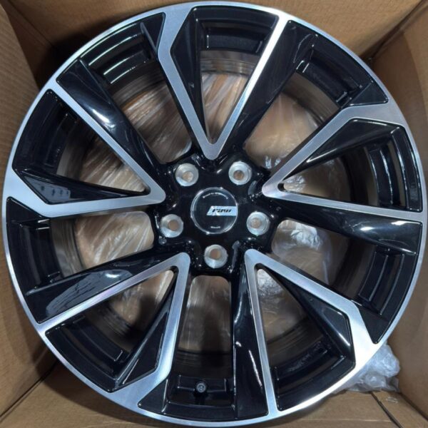 18 5X114 XP24010 Black machine et40 cb60,1 (Corolla Cross)