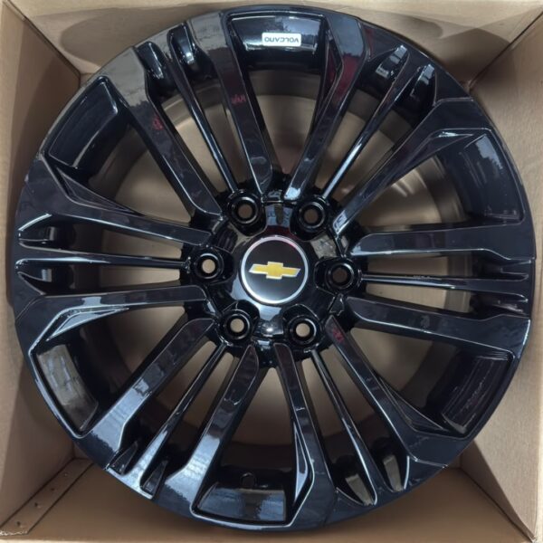 18 6X139 Tennessee S10 High country 2025 (PRETA Brilhante)