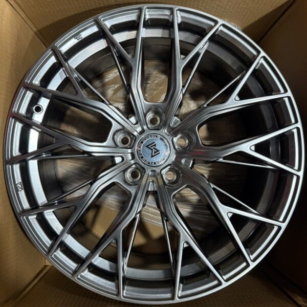 18 5X112 F2219 HYPER BLACK ET35 CB66,5 T.8