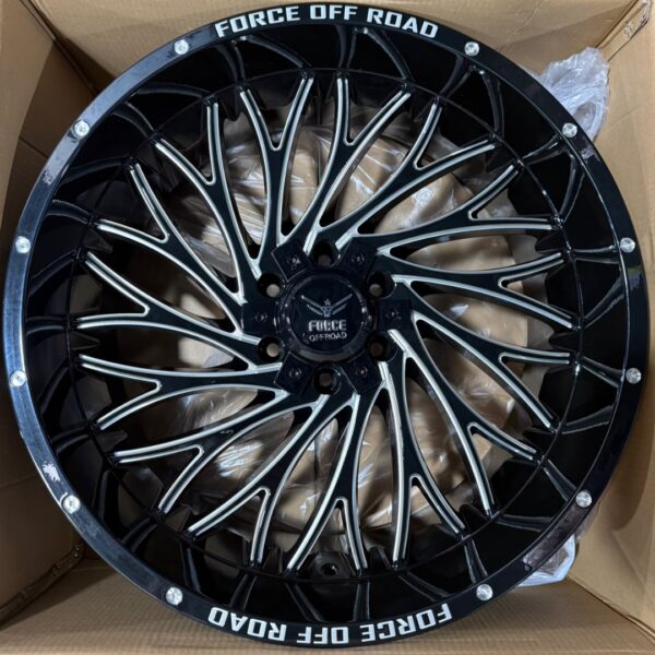 22 6X139/135 A0372 BLACK MILLED T.10 ET -18 CB106,1