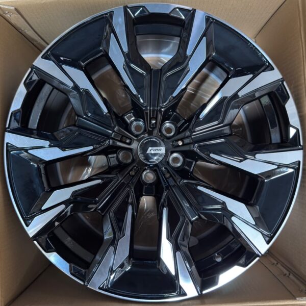 20 5X112 XTX084 BLACK MACHINE LIP CB66,45 ET25 T.8,5 (BMW)